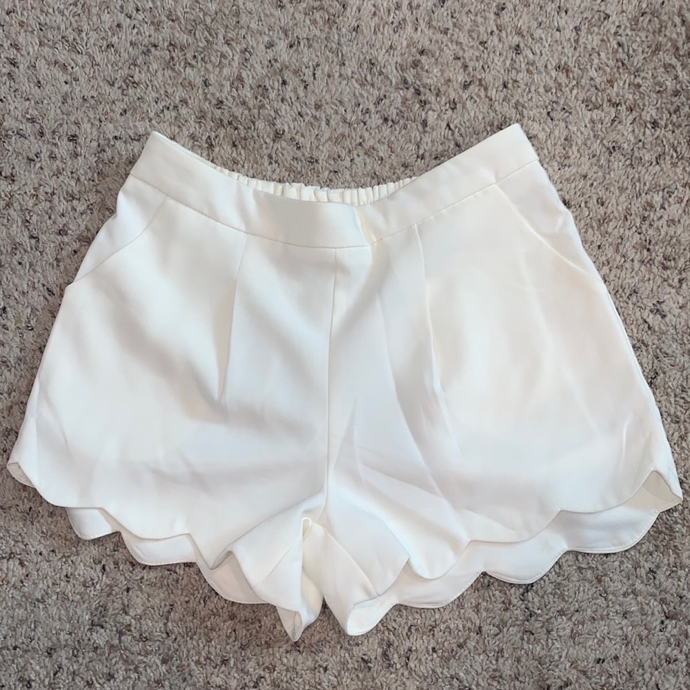 Cream Ruffled Lined Shorts